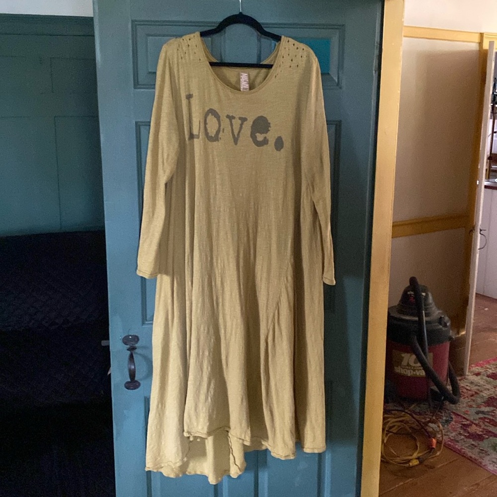 Mag Pearl long sleeve T shirt dress